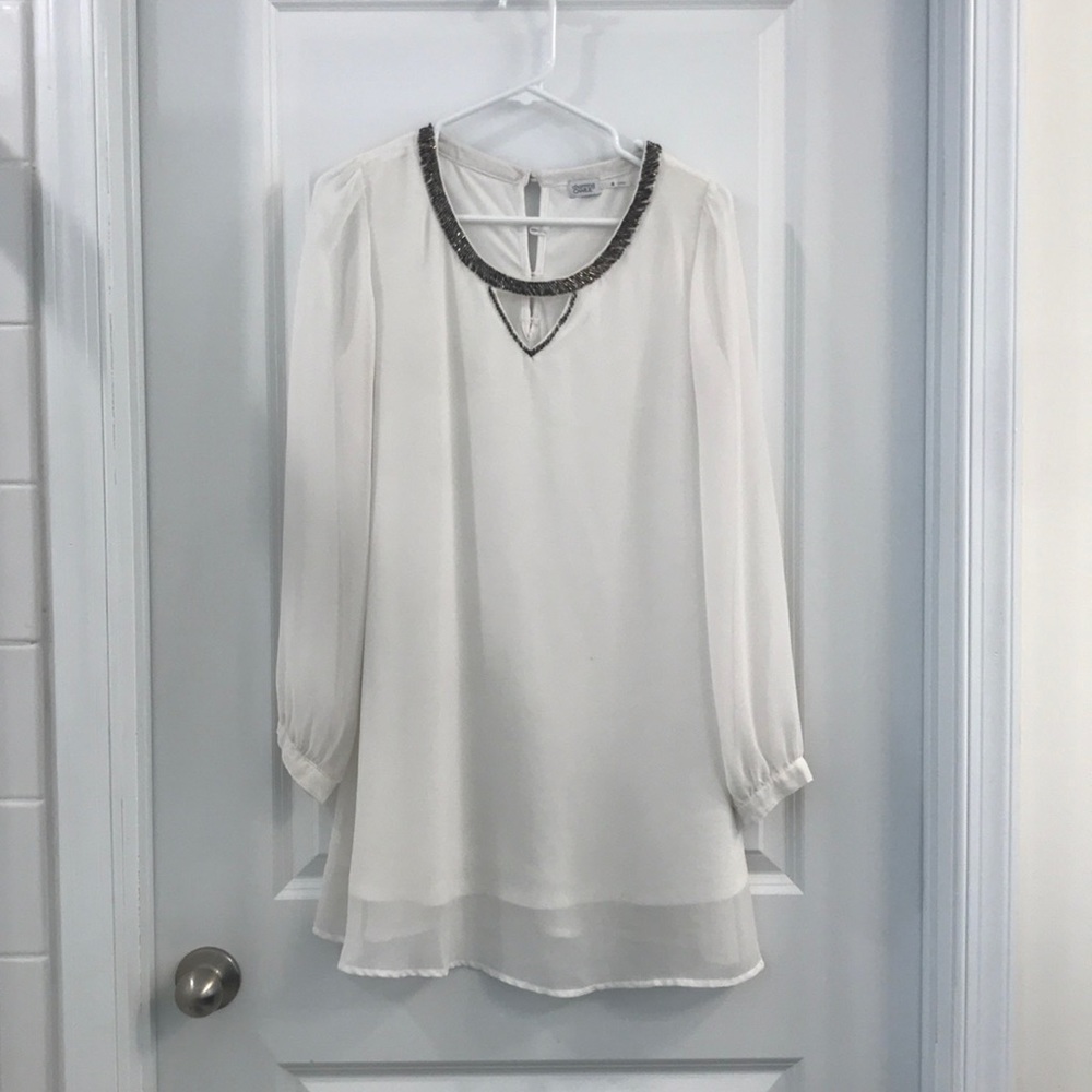 Women’s dress